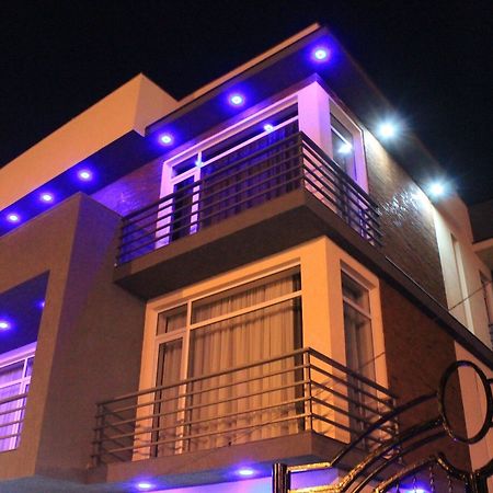 Liel Hotell Tbilisi Exteriör bild
