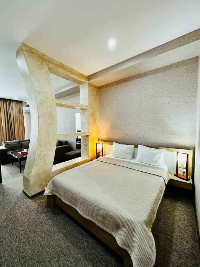 Liel Hotell Tbilisi Exteriör bild