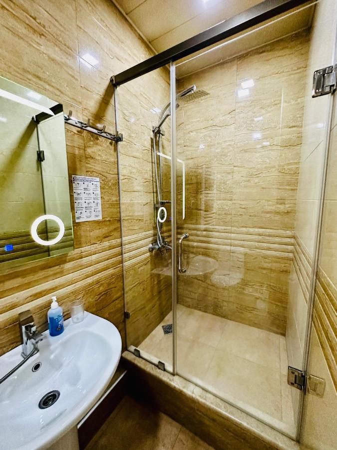 Liel Hotell Tbilisi Exteriör bild