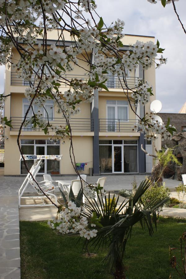 Liel Hotell Tbilisi Exteriör bild
