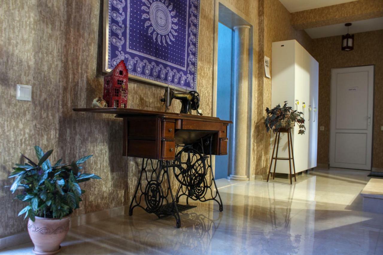 Liel Hotell Tbilisi Exteriör bild
